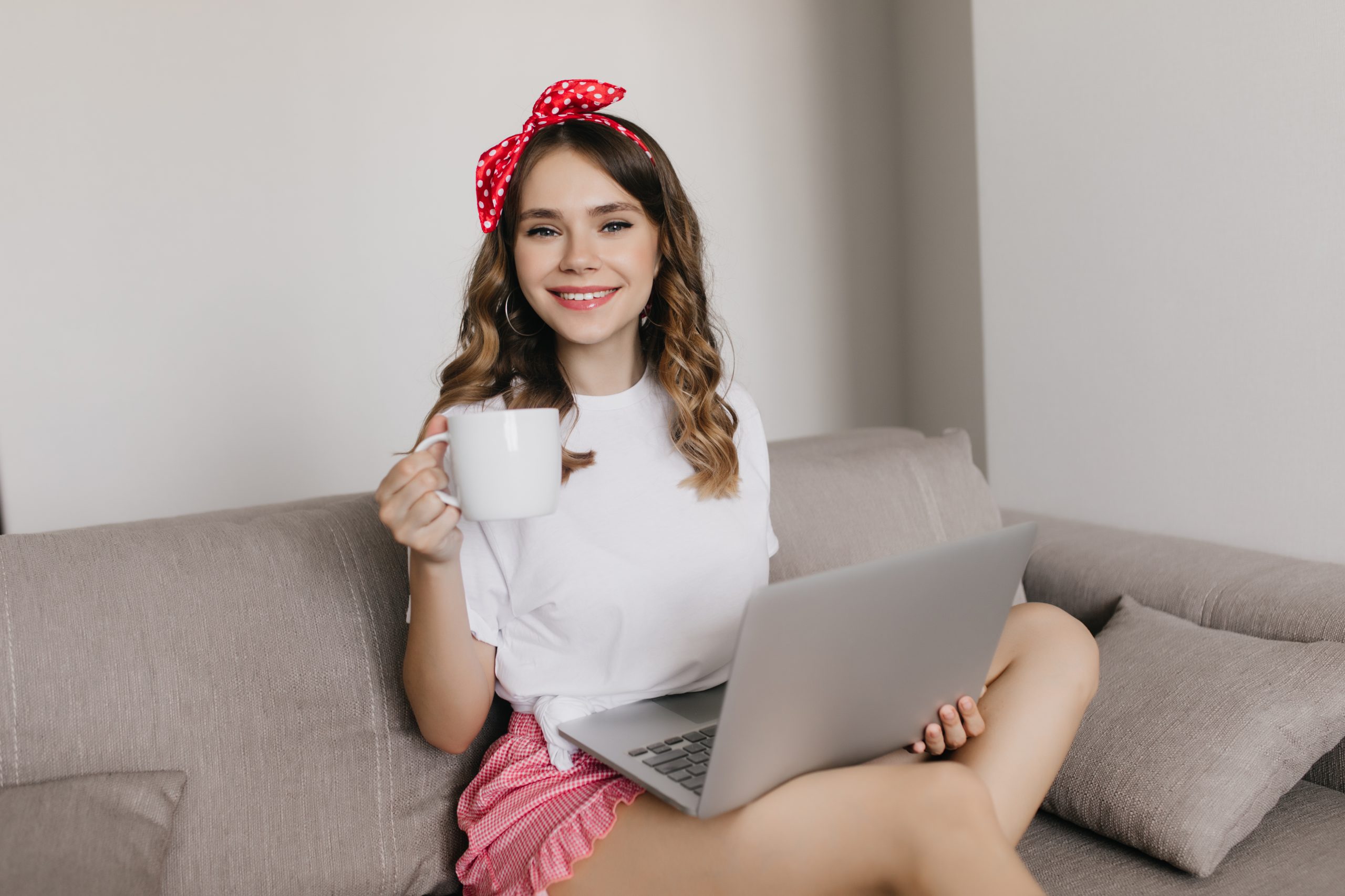 young-lady-drinking-tea how to get a mail order bride